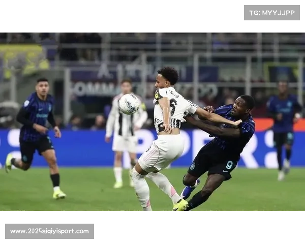 卡瓦尔连吃两黄被罚下，尤文十人应战最终崩盘